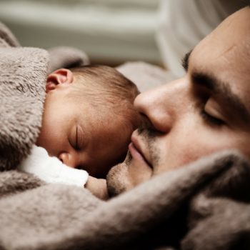 Schlafmangel bei Eltern (mit Kindern)